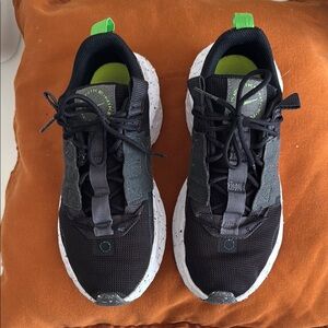 Nike Crater Impact, DB2477-001, Black/Iron Grey Men’s Sz 6. Barely worn